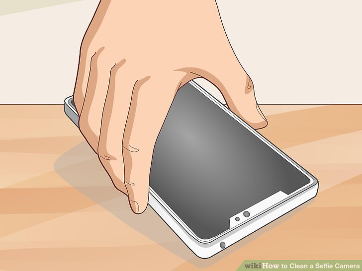 Телефон кладешь экраном вниз. Пыль под камерой iphone. Как почистить селфи камеру на телефоне от пыли внутри. Как почистить камеру на айфоне от пыли. Как почистить камеру на айфоне от пыли переднюю.